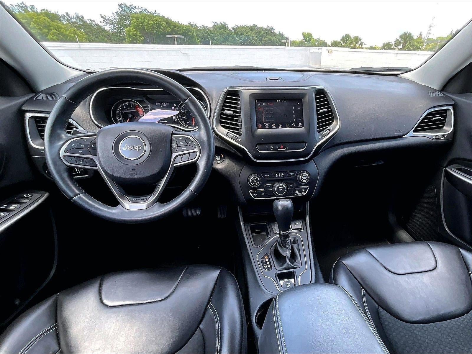 2019 Jeep CHER LATITUDE PLUS