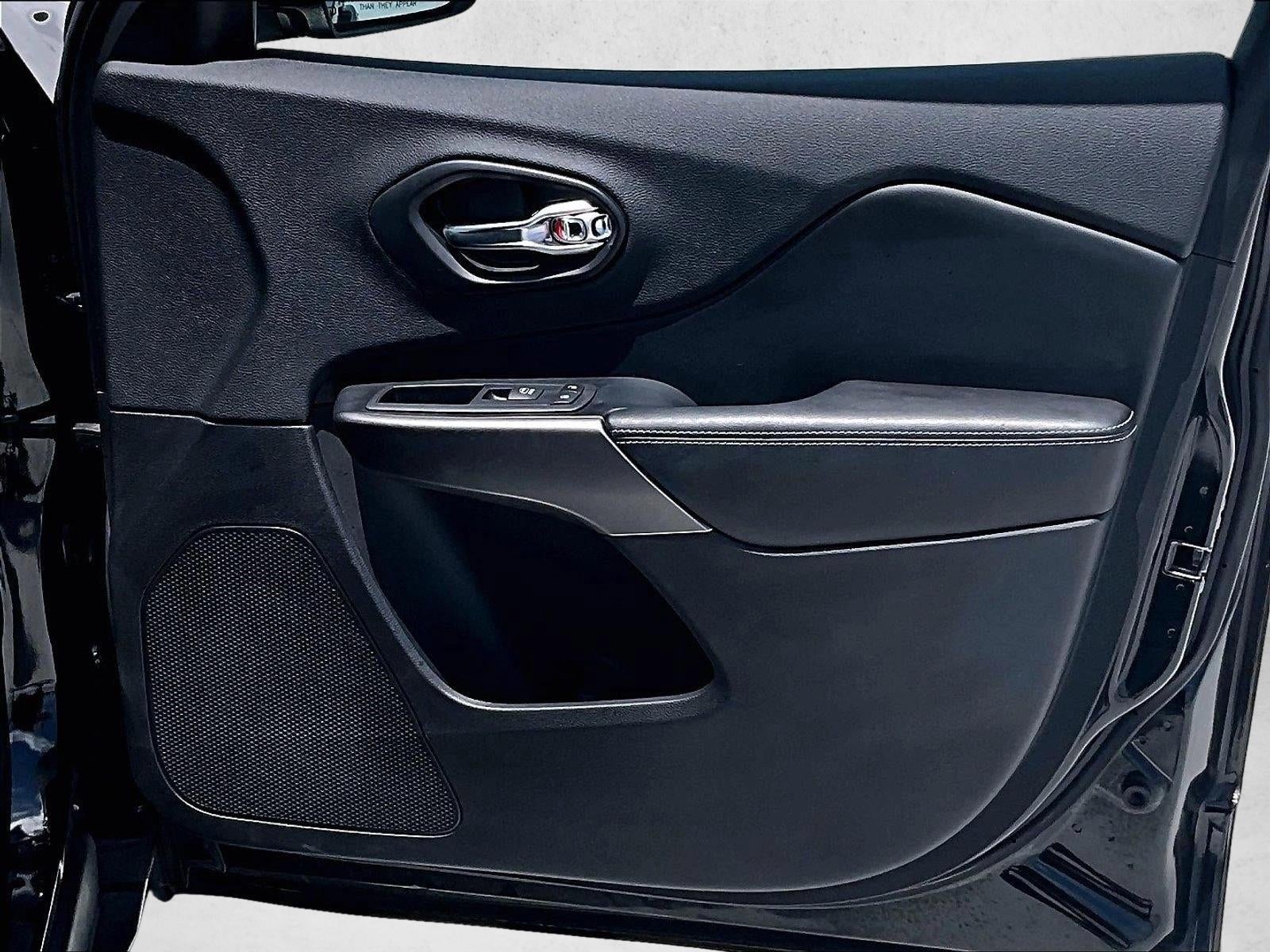 2019 Jeep CHER LATITUDE PLUS