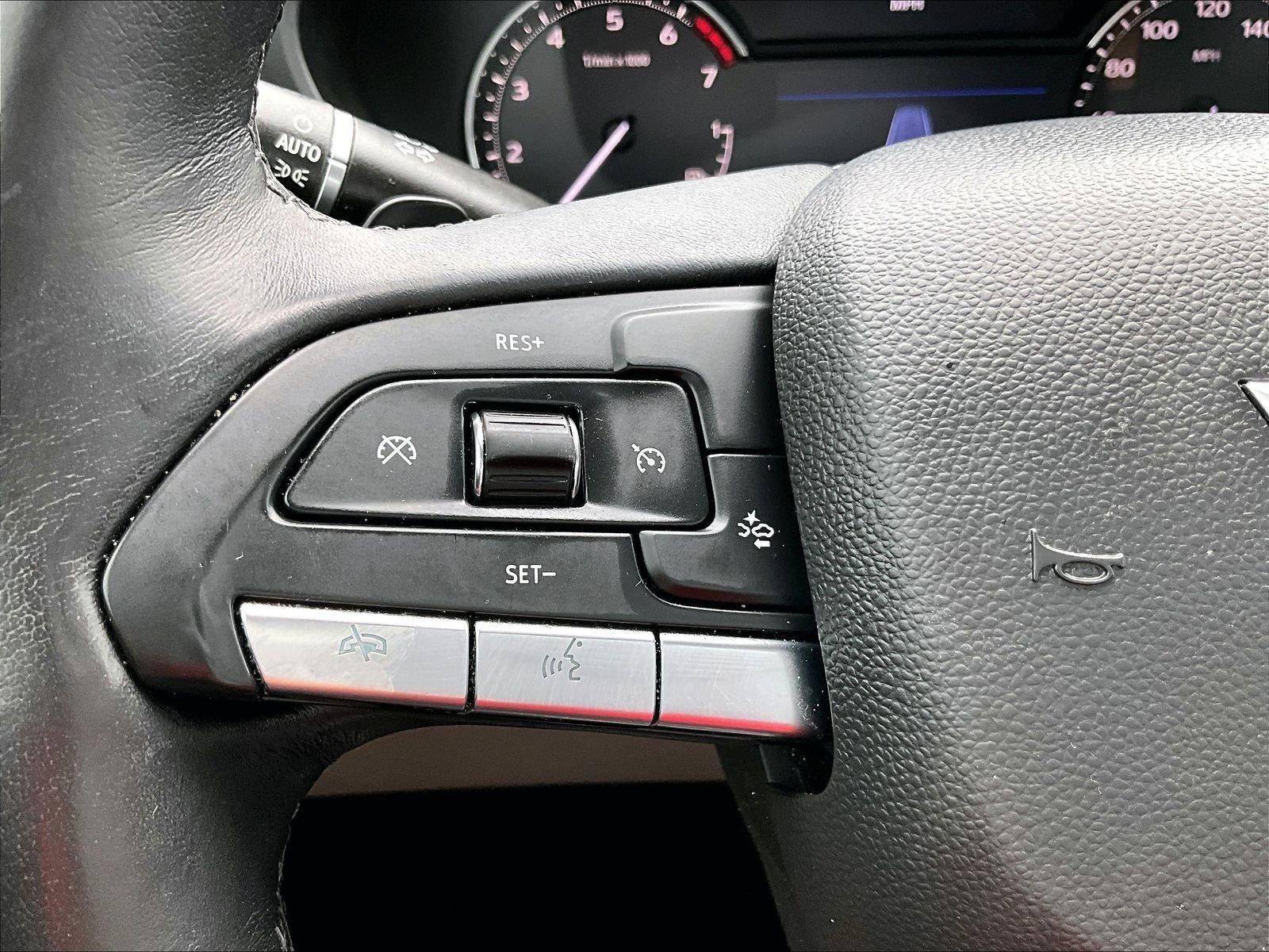 2022 Cadillac XT4 Premium Luxury