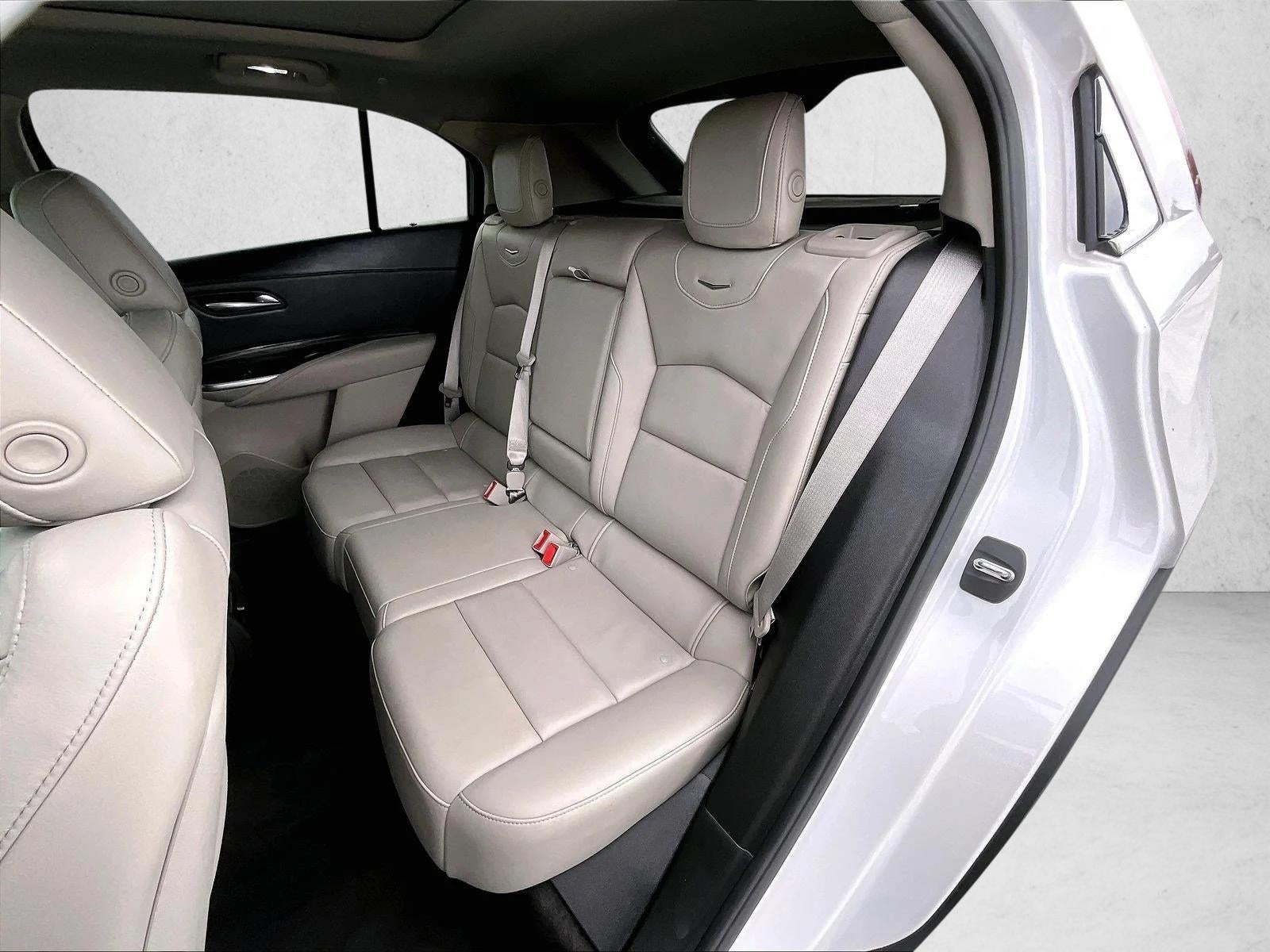 2022 Cadillac XT4 Premium Luxury