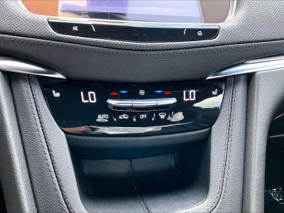 2024 Cadillac XT5 Luxury