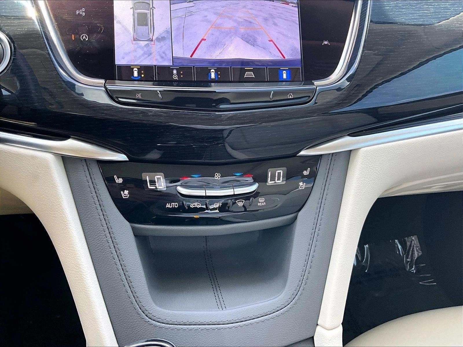 2025 Cadillac XT6 Premium Luxury
