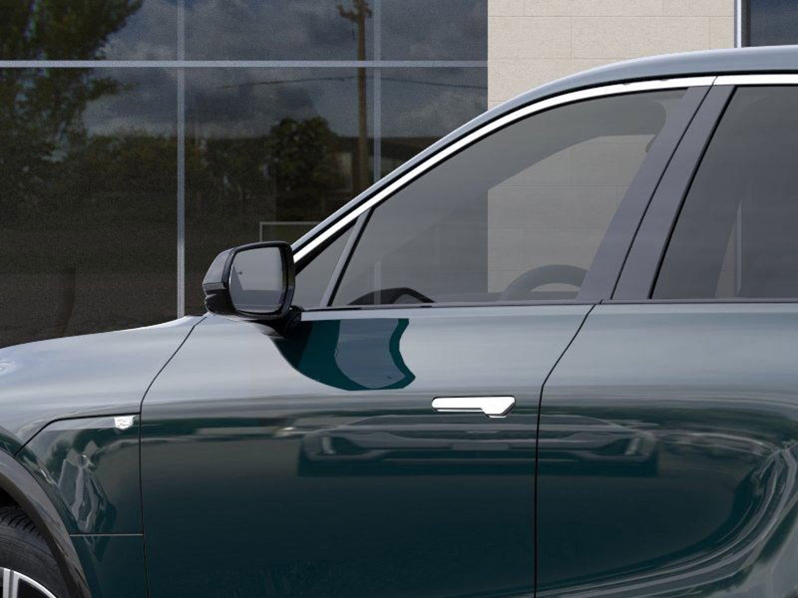 2025 Cadillac LYRIQ Luxury 1