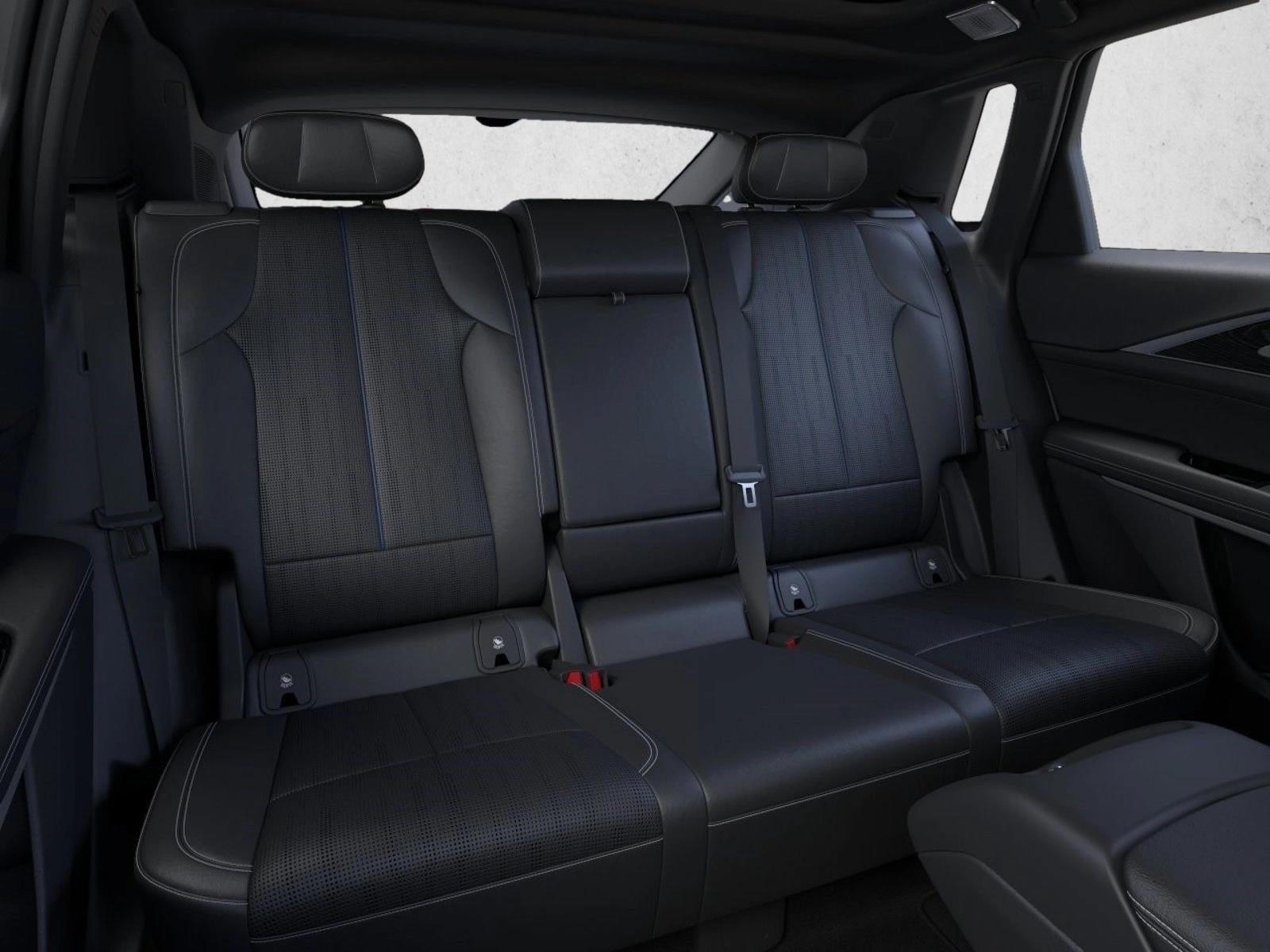 2026 Cadillac LYRIQ Premium Sport - Photo 17