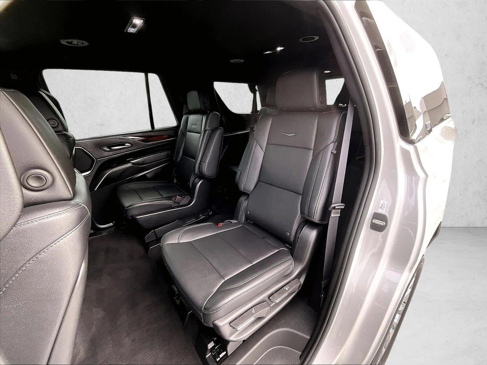 2023 Cadillac Escalade Luxury