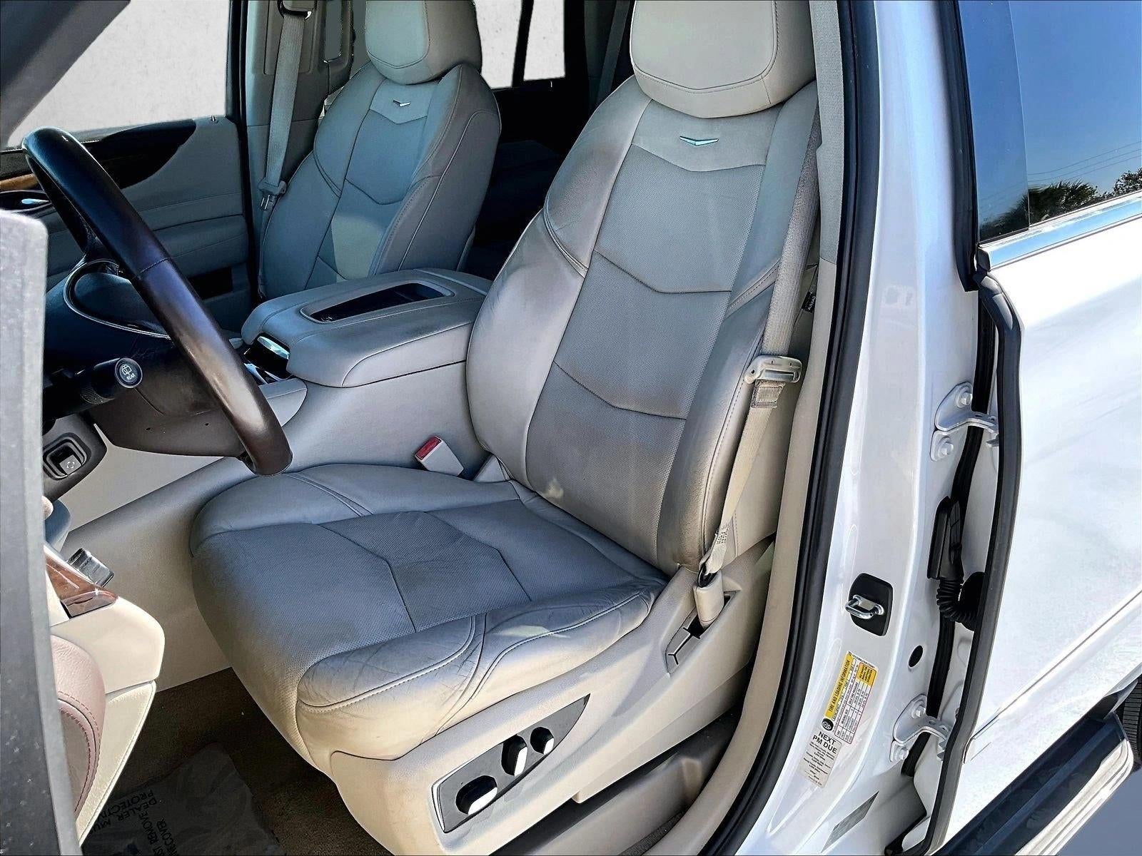 2017 Cadillac Escalade Luxury