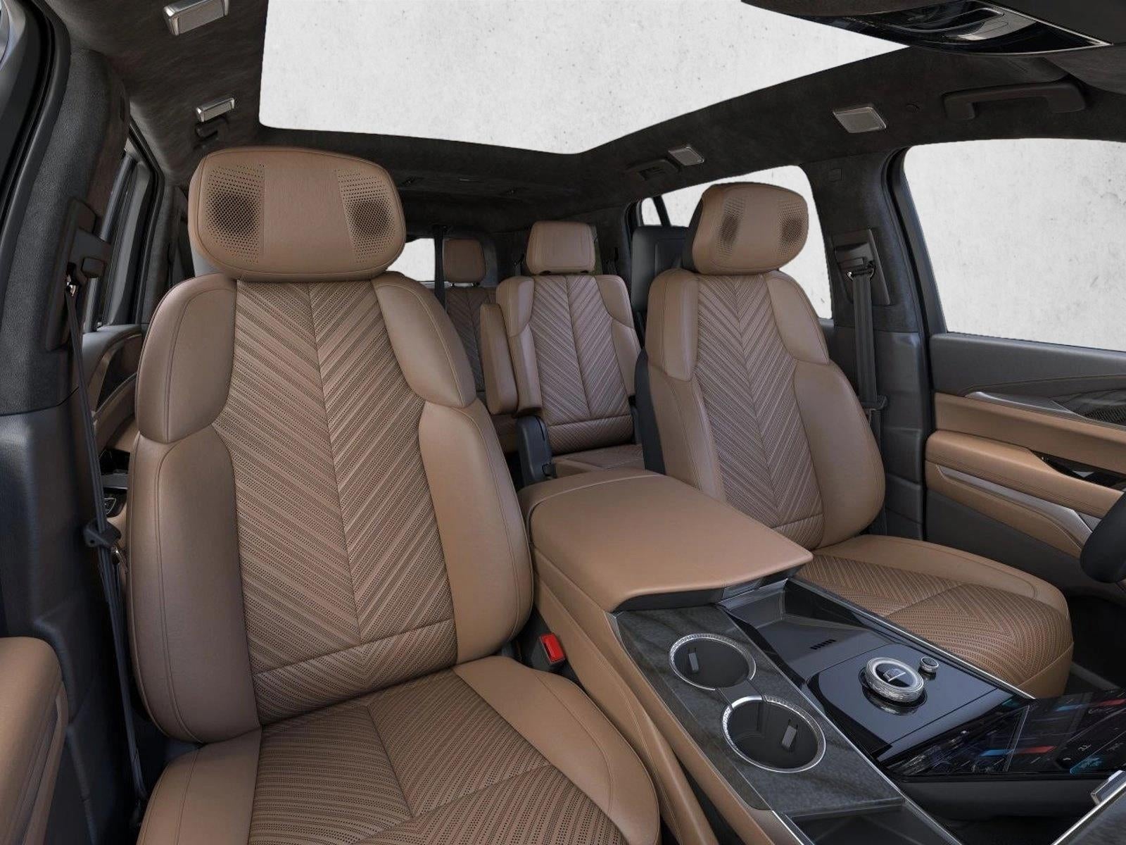 2025 Cadillac ESCALADE IQ Luxury 2