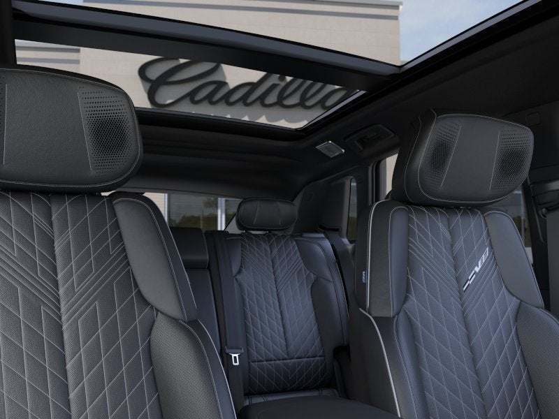 2027 Cadillac LYRIQ V Premium - Photo 36