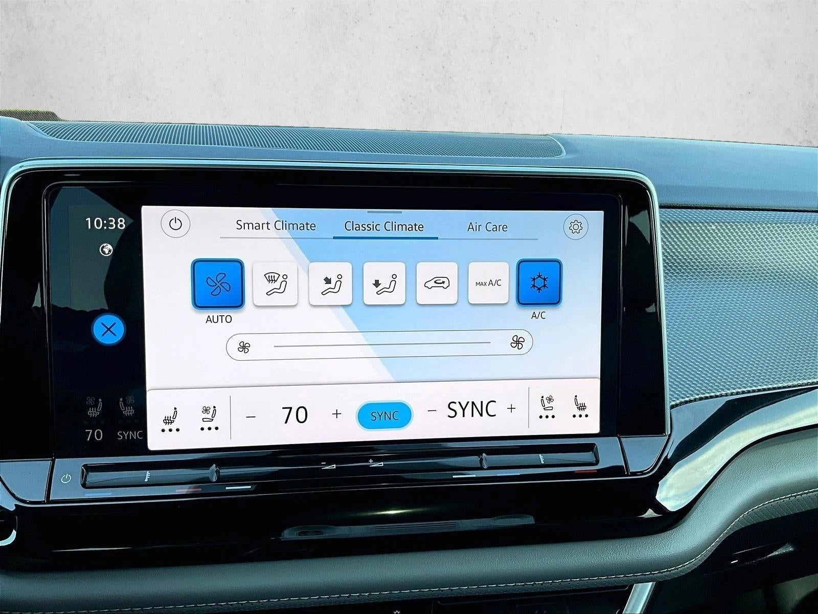 2024 Volkswagen Atlas Cross Sport 2.0T SEL R-Line