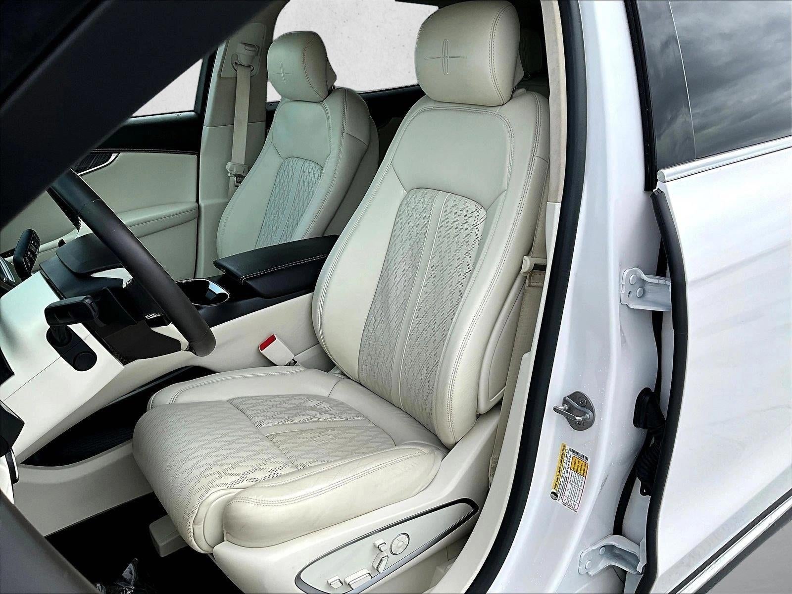 2019 Lincoln Nautilus Black Label