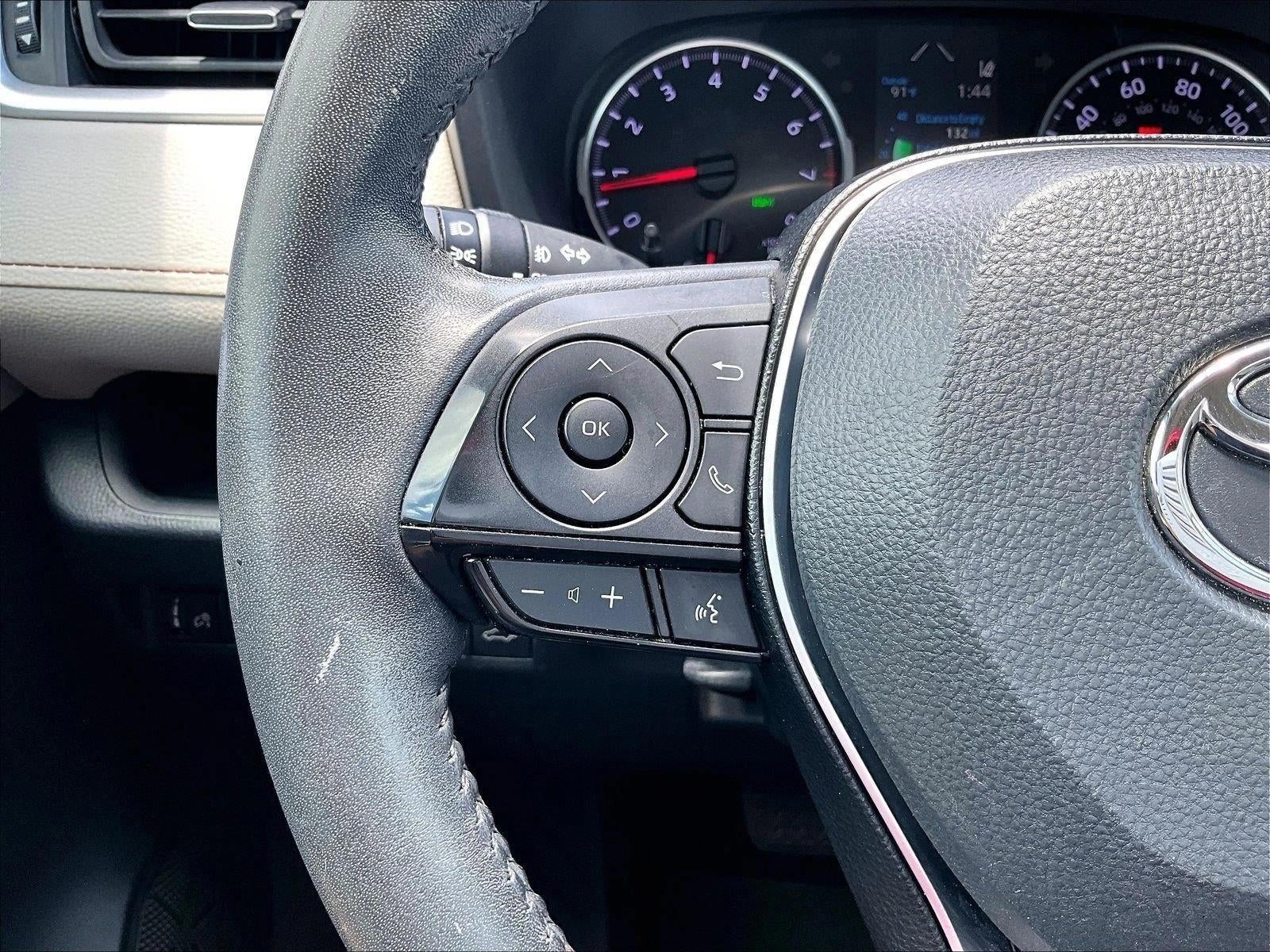 2020 Toyota RAV4 XLE Premium