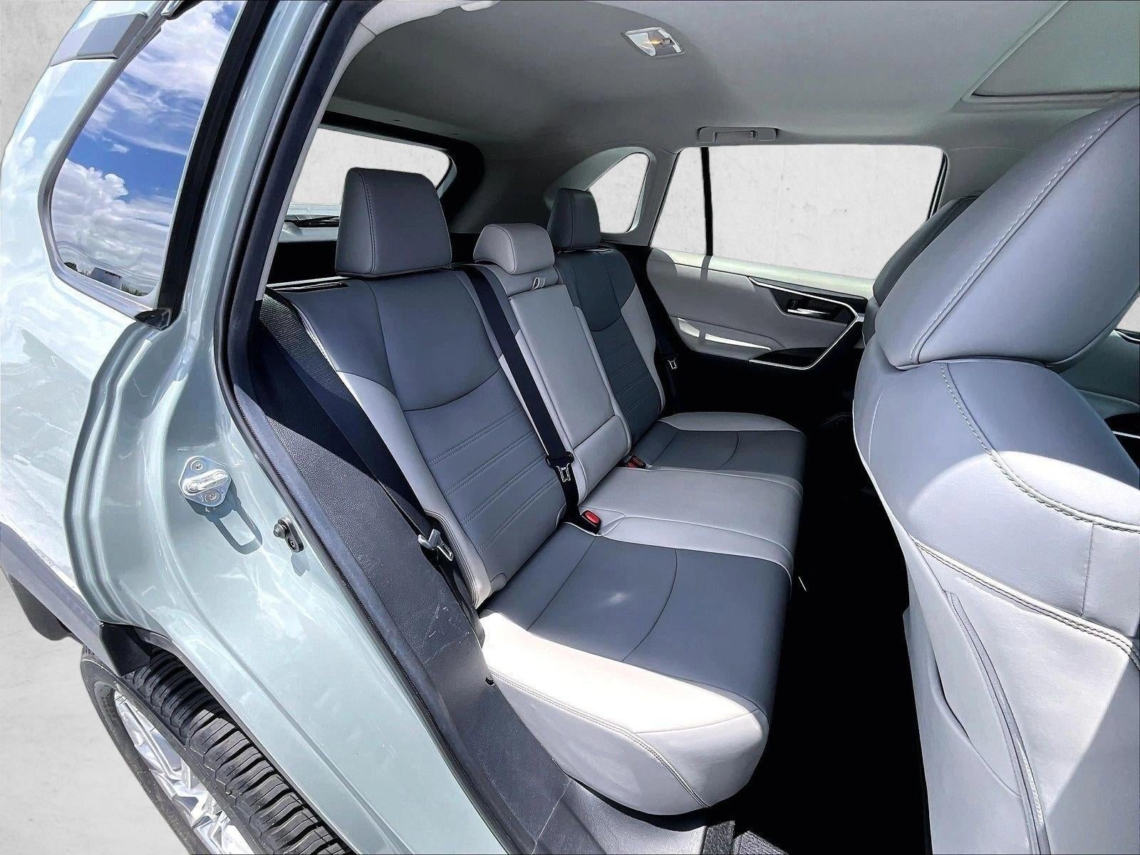 2020 Toyota RAV4 XLE Premium
