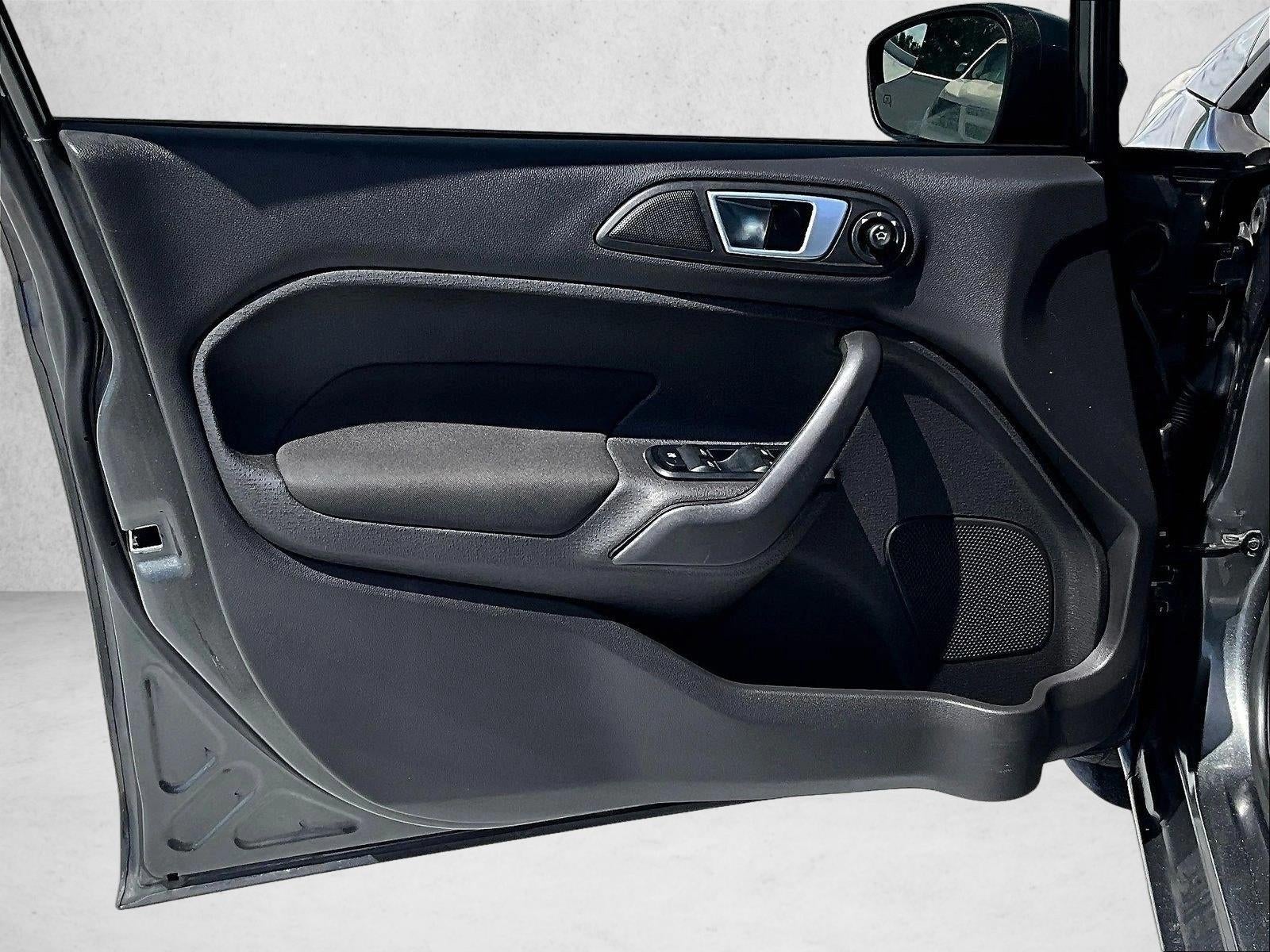 2016 Ford Fiesta SE