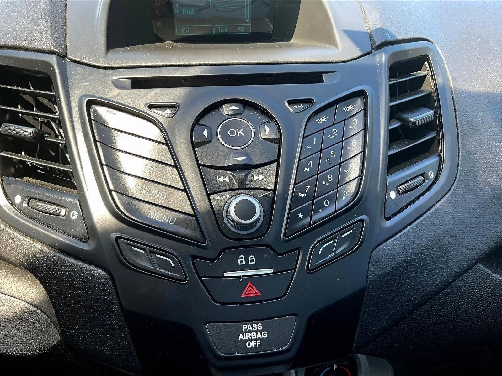 2016 Ford Fiesta SE