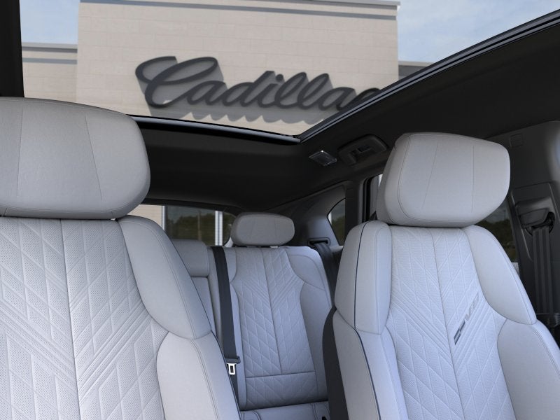 2027 Cadillac OPTIQ V-Series - Photo 48