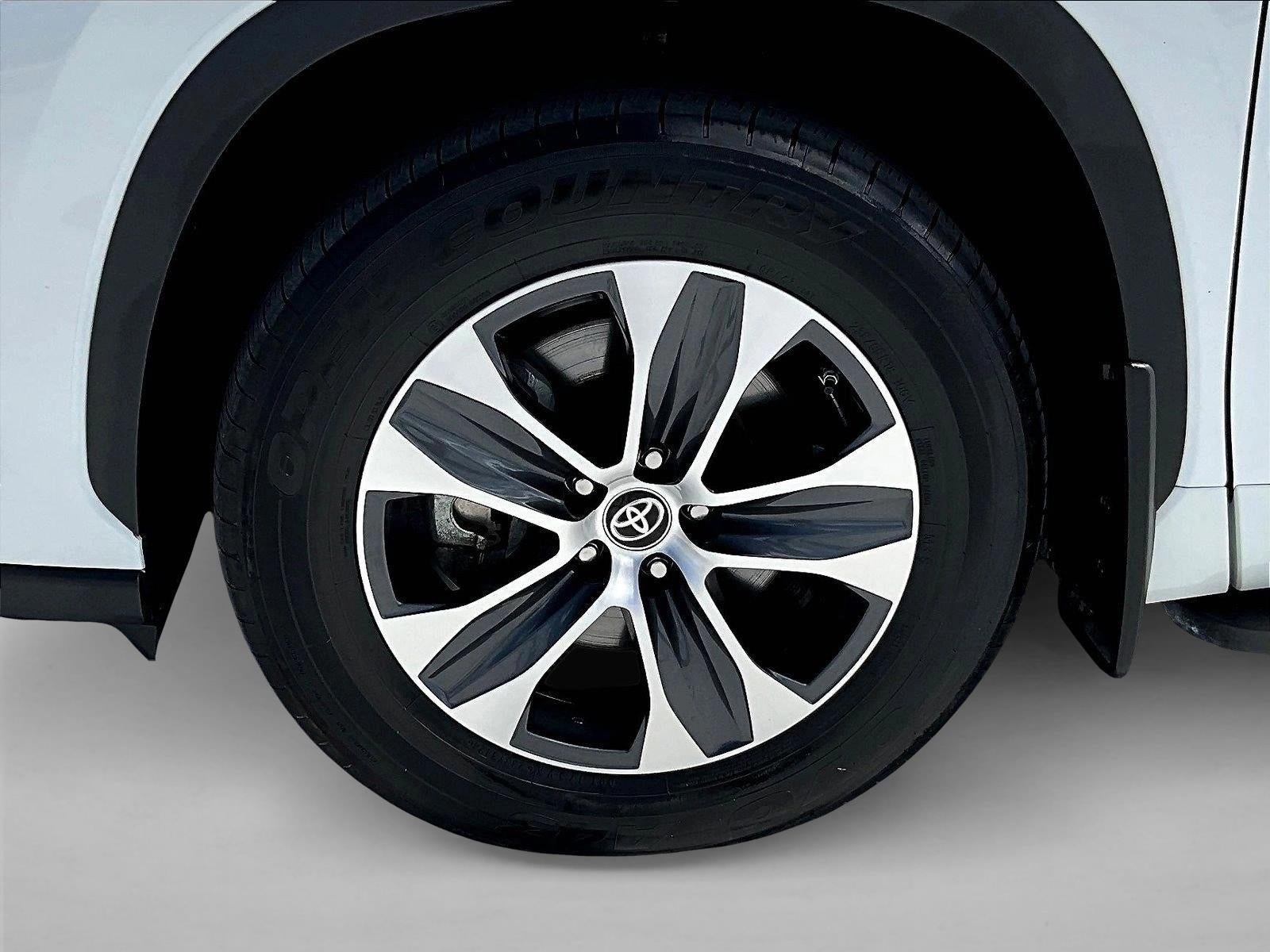 2024 Toyota Highlander Hybrid XLE