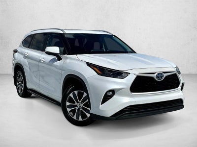 2024 Toyota Highlander Hybrid XLE
