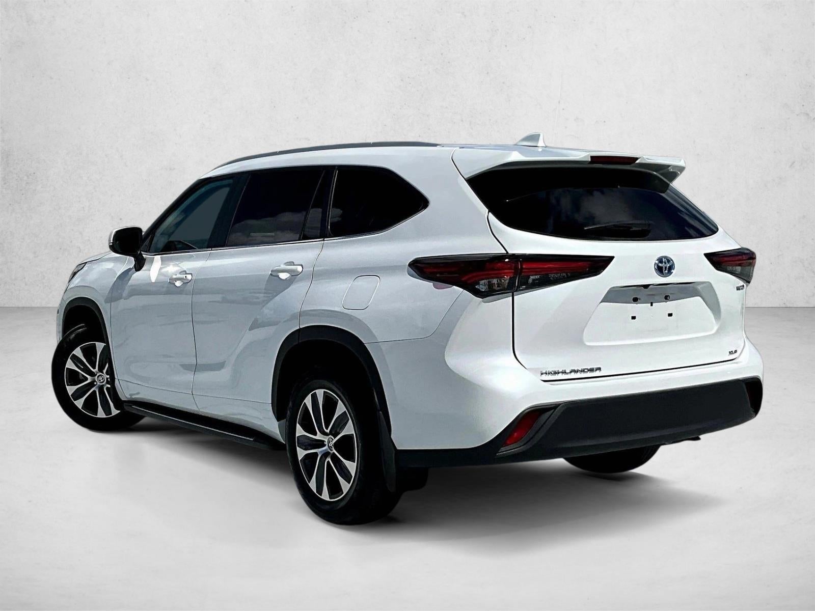 2024 Toyota Highlander Hybrid XLE