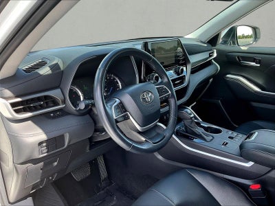 2024 Toyota Highlander Hybrid XLE