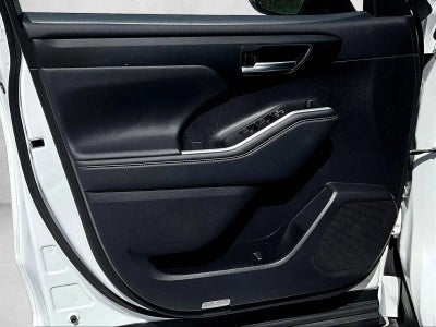 2024 Toyota Highlander Hybrid XLE