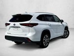 2024 Toyota Highlander Hybrid XLE