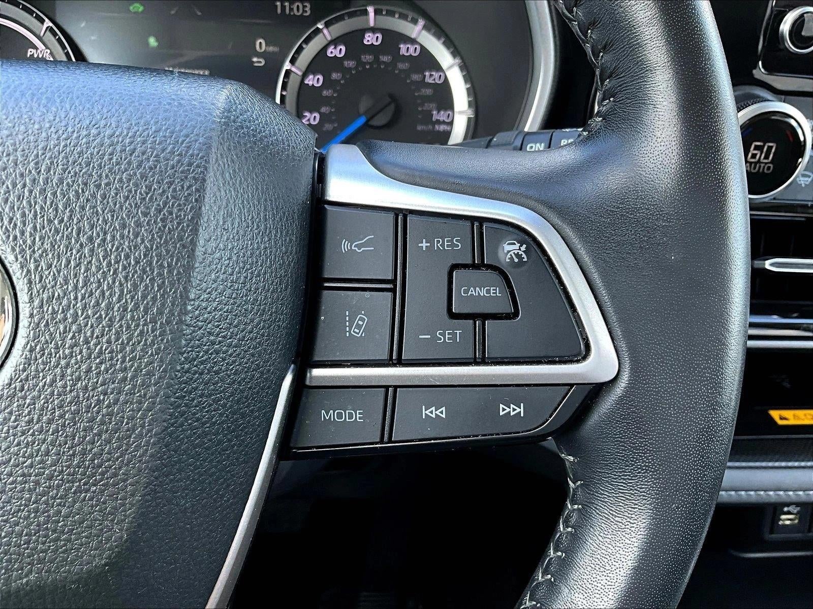 2024 Toyota Highlander Hybrid XLE