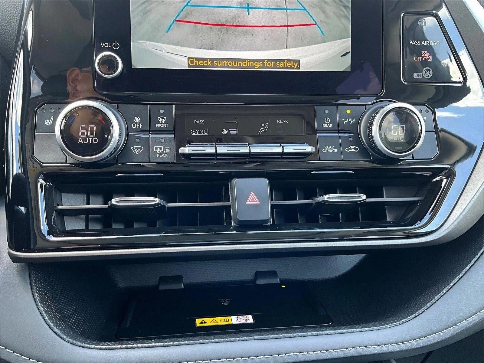 2024 Toyota Highlander Hybrid XLE