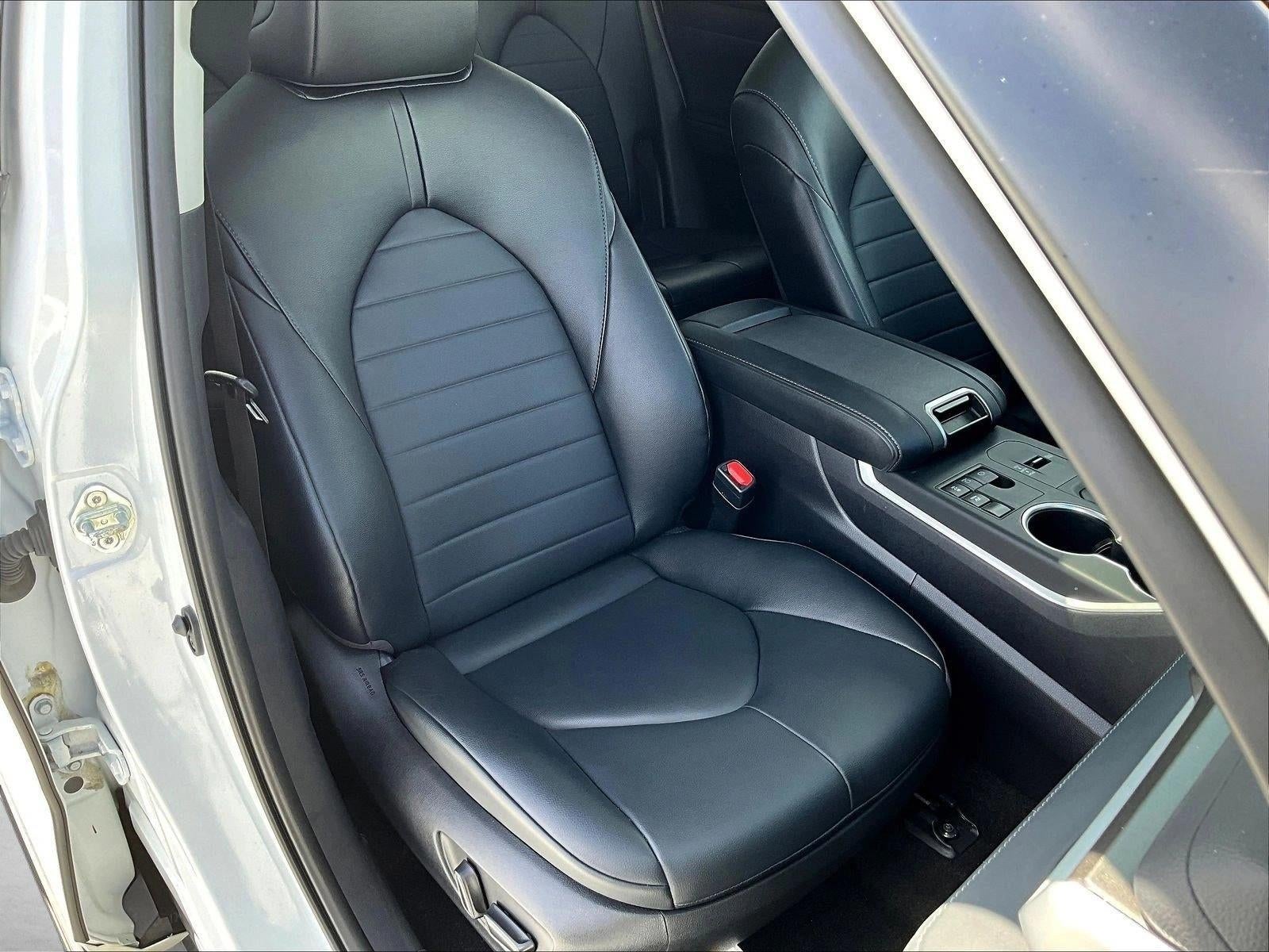 2024 Toyota Highlander Hybrid XLE