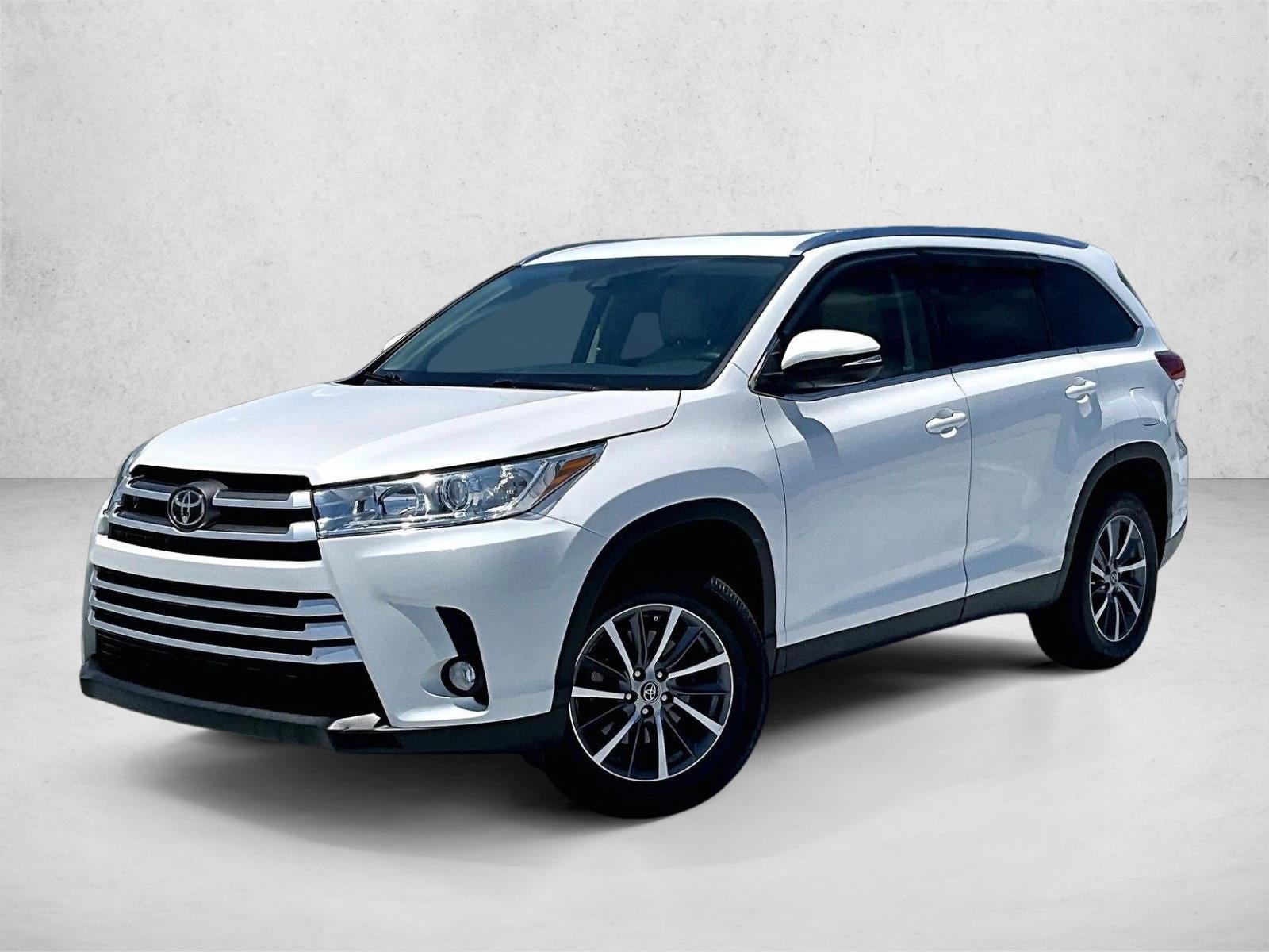 2019 Toyota Highlander XLE 4x2 V6's photo