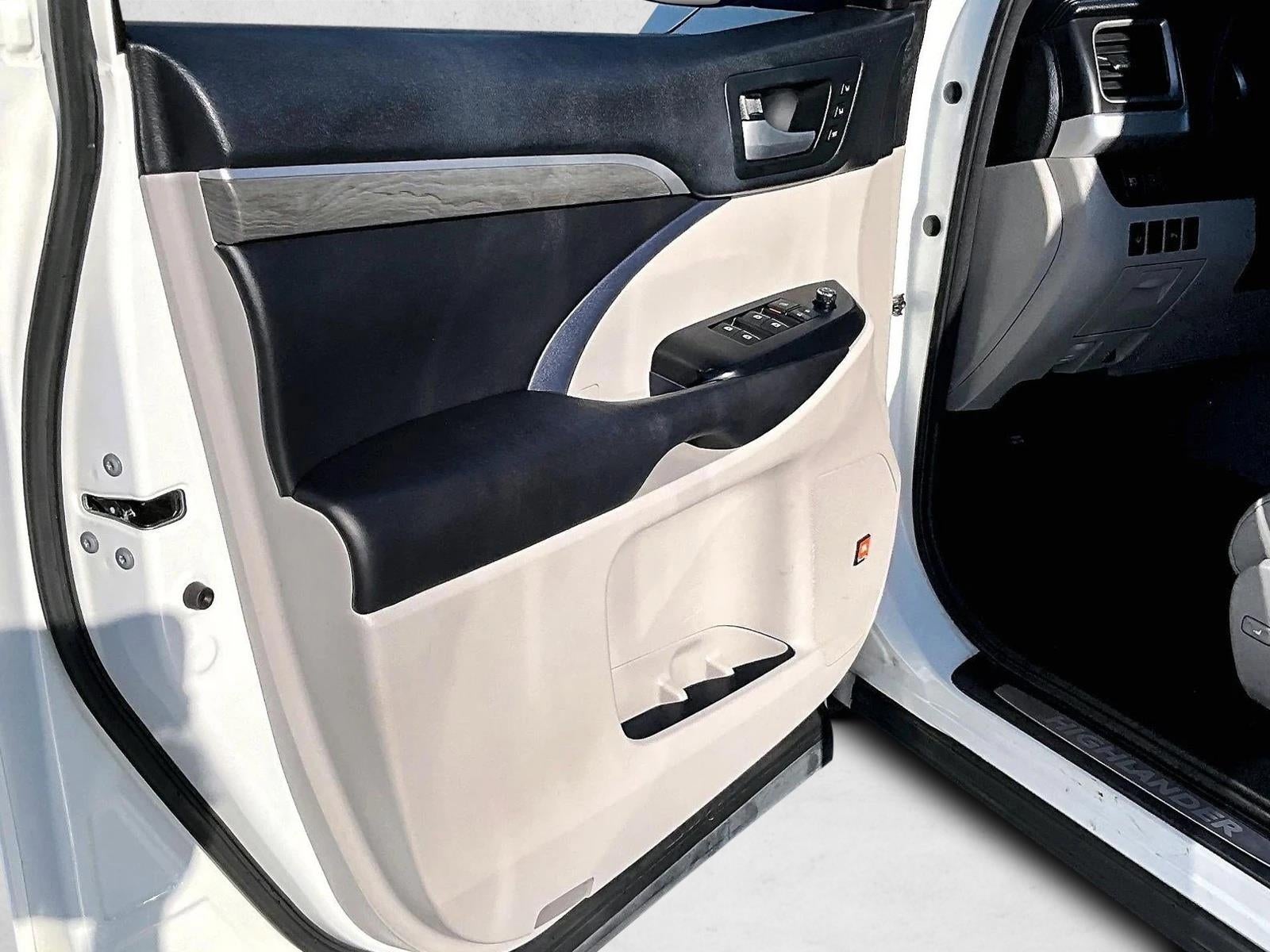 2017 Toyota Highlander Limited