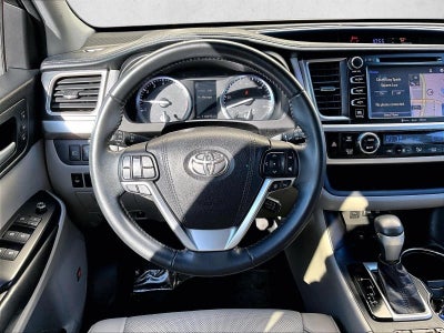 2017 Toyota Highlander Limited