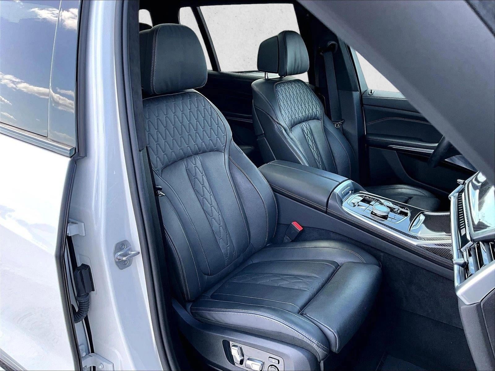 2025 BMW X7 M60i