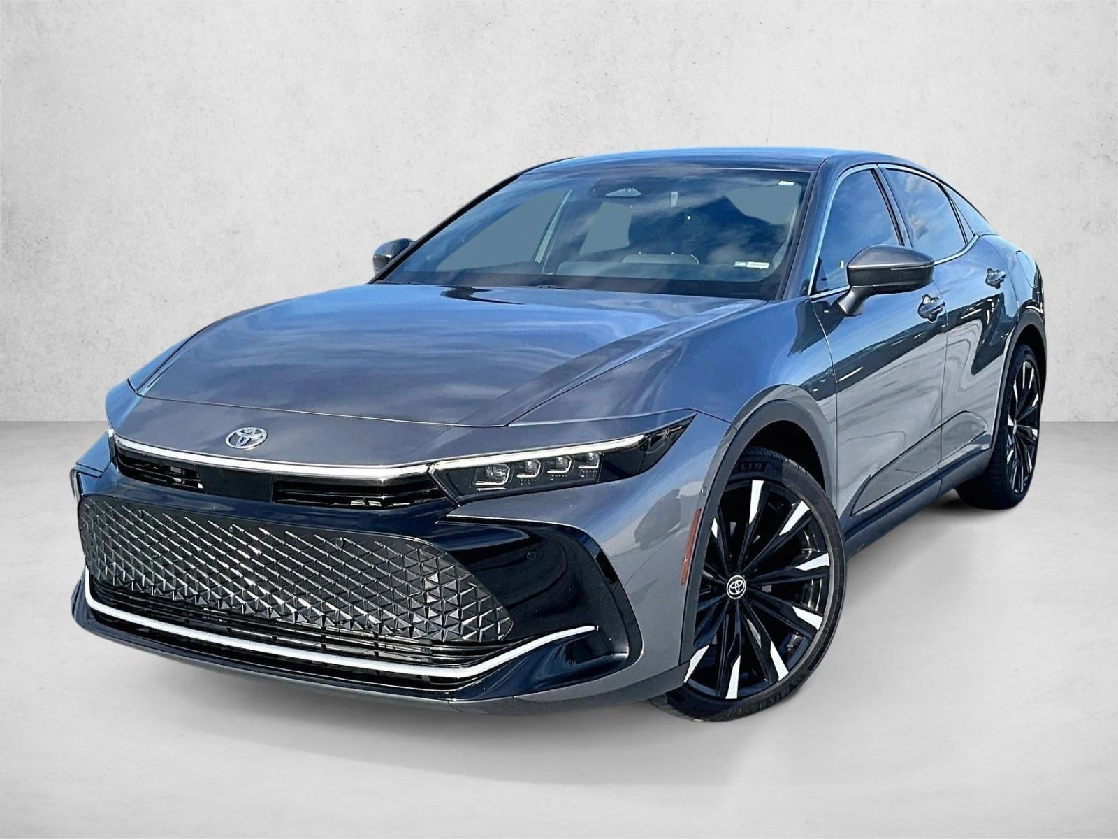 2023 Toyota Crown Platinum