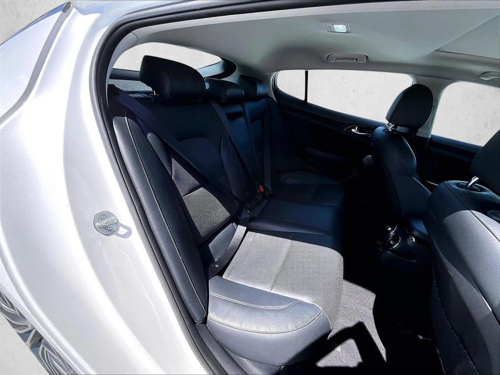 2019 Kia Stinger Base