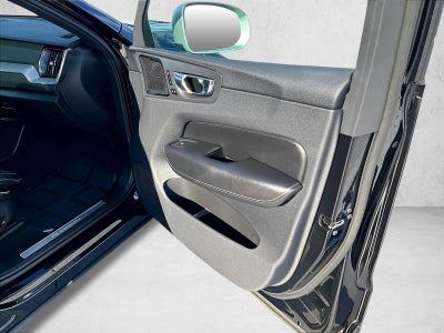 2019 Volvo XC60 R-Design