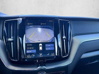 2019 Volvo XC60 R-Design