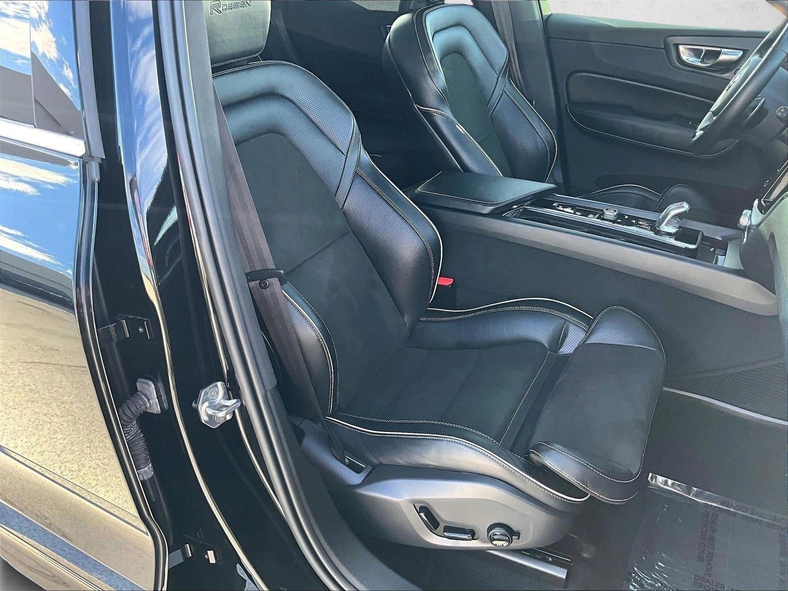 2019 Volvo XC60 R-Design