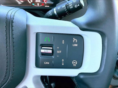 2023 Land Rover Defender First Edition