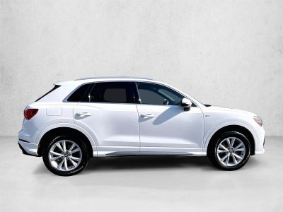 2021 Audi Q3 S line Premium