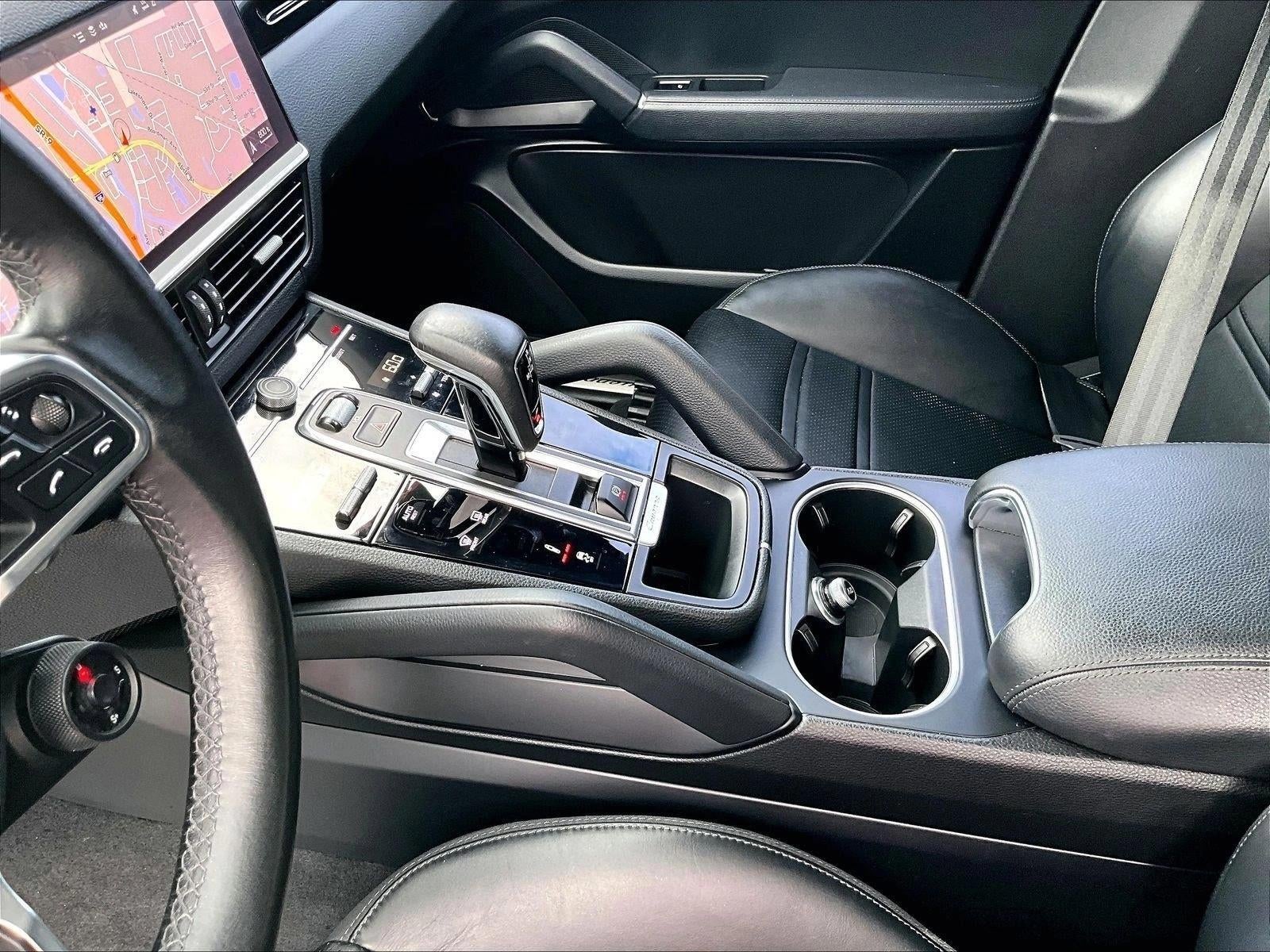 2021 Porsche Cayenne Base