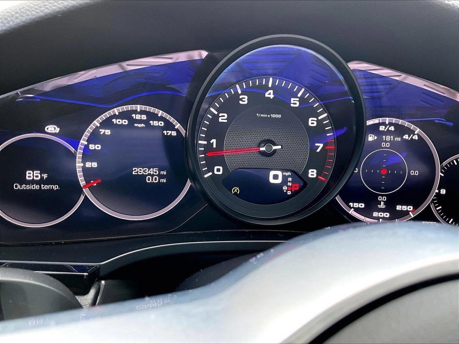 2021 Porsche Cayenne Base