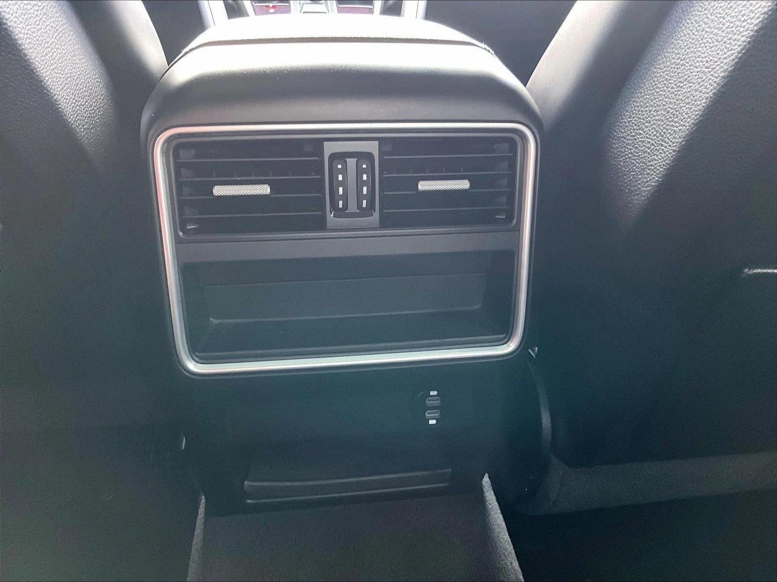 2021 Porsche Cayenne Base