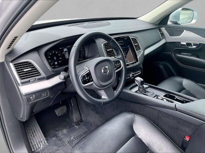 2021 Volvo XC90 Momentum