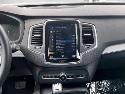 2021 Volvo XC90 Momentum