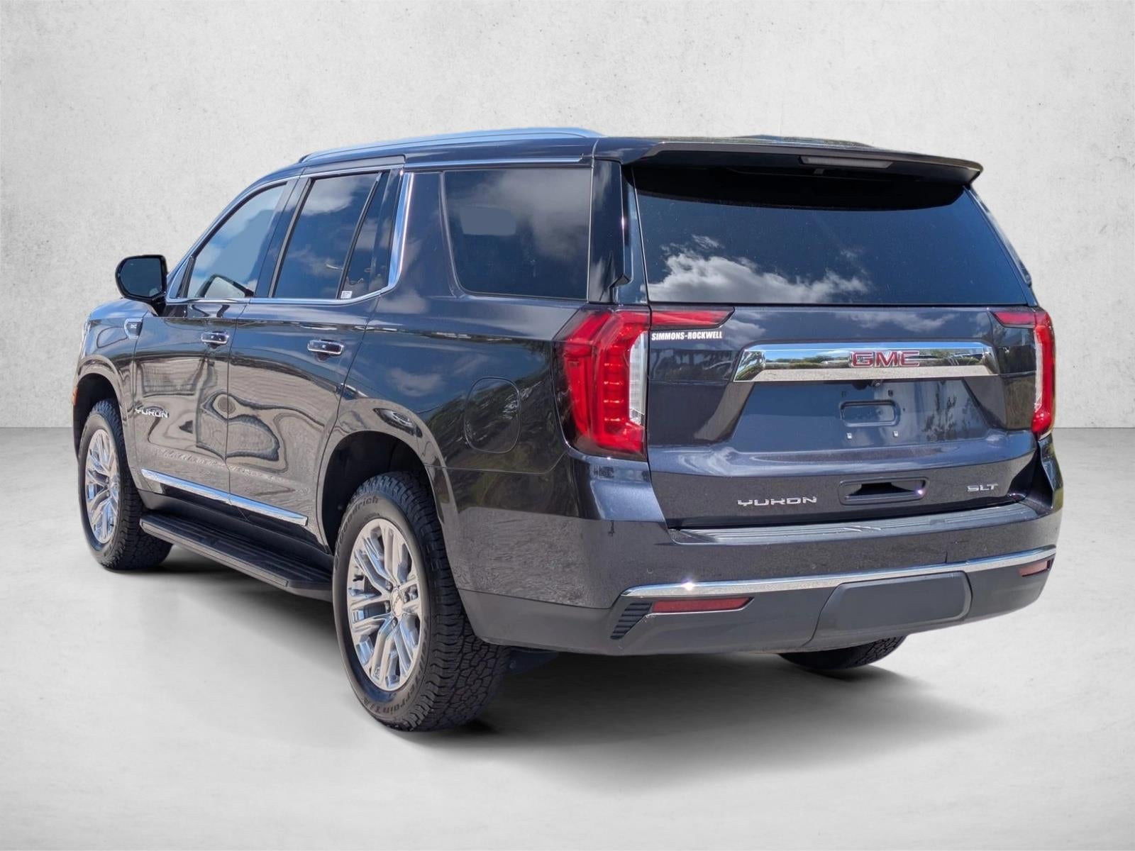 2023 GMC Yukon SLT
