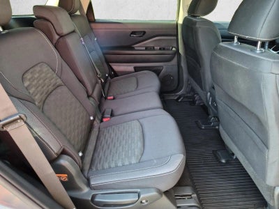 2023 Nissan Pathfinder SV FWD