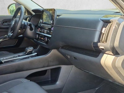 2023 Nissan Pathfinder SV FWD