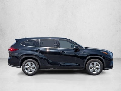 2022 Toyota Highlander L