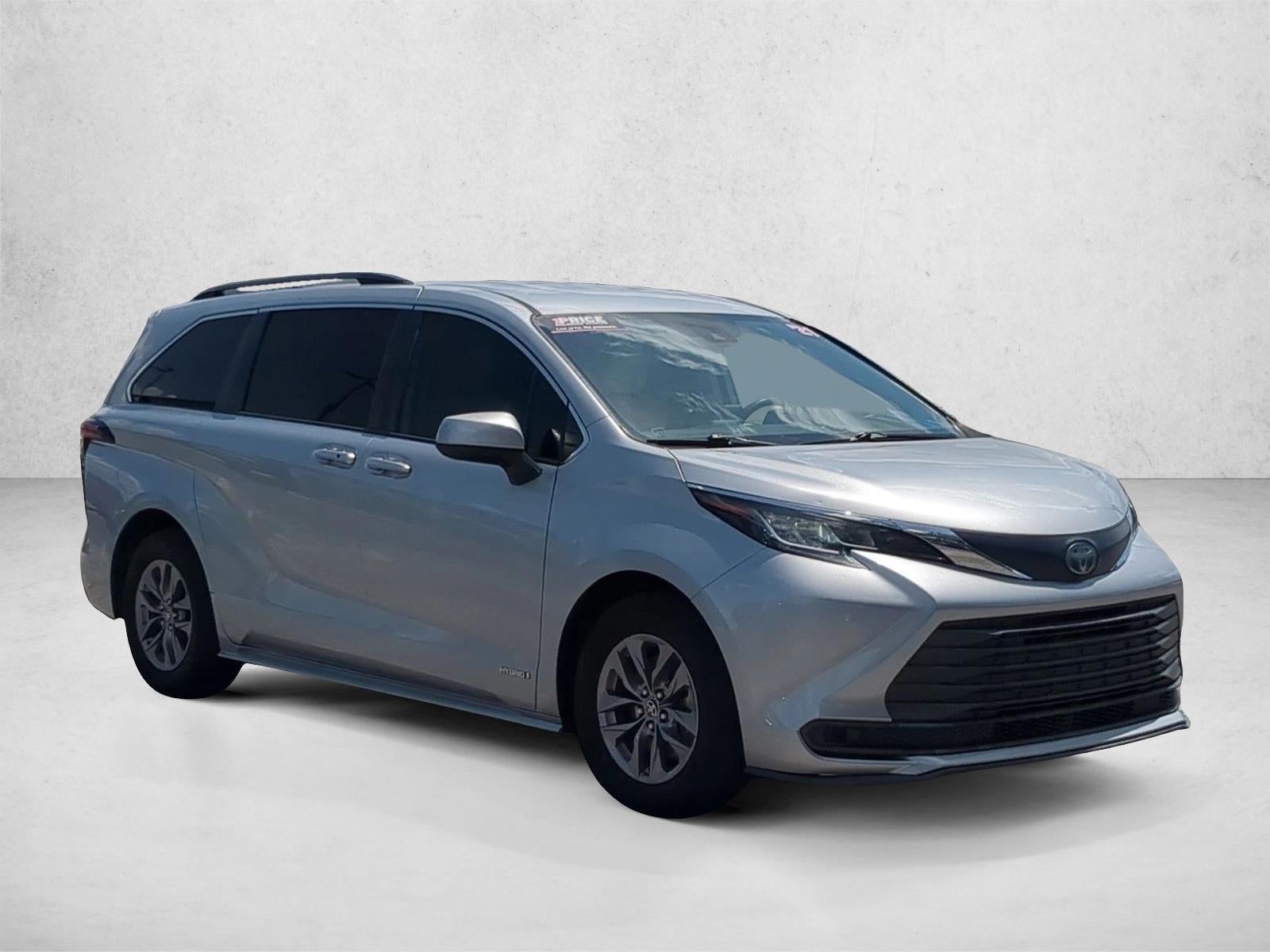 2021 Toyota Sienna LE