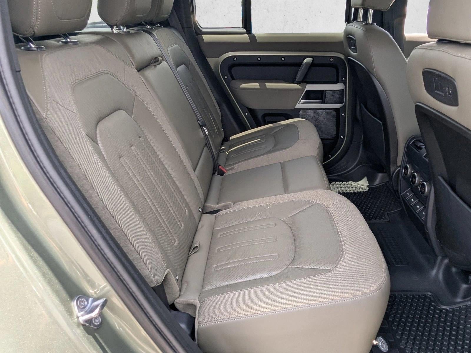 2020 Land Rover Defender 110 SE